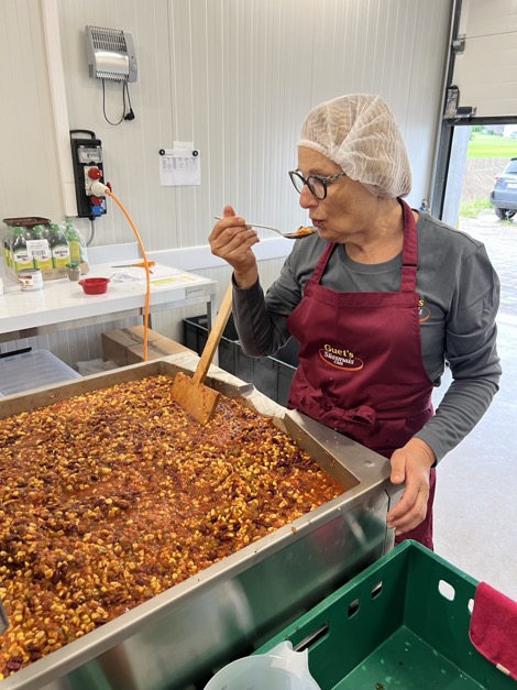 Zubereitung des Süssmais Chili
